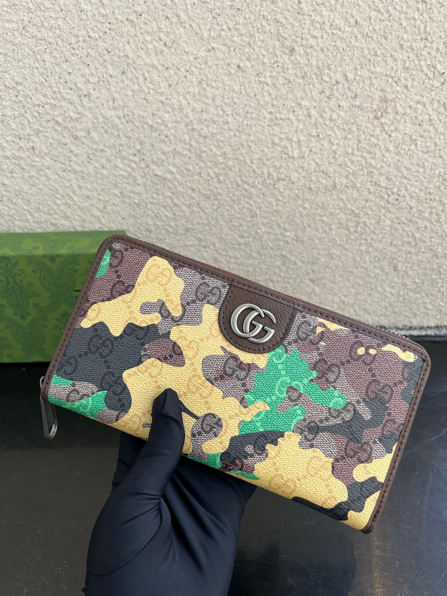Gucci Blue Wallet 834694