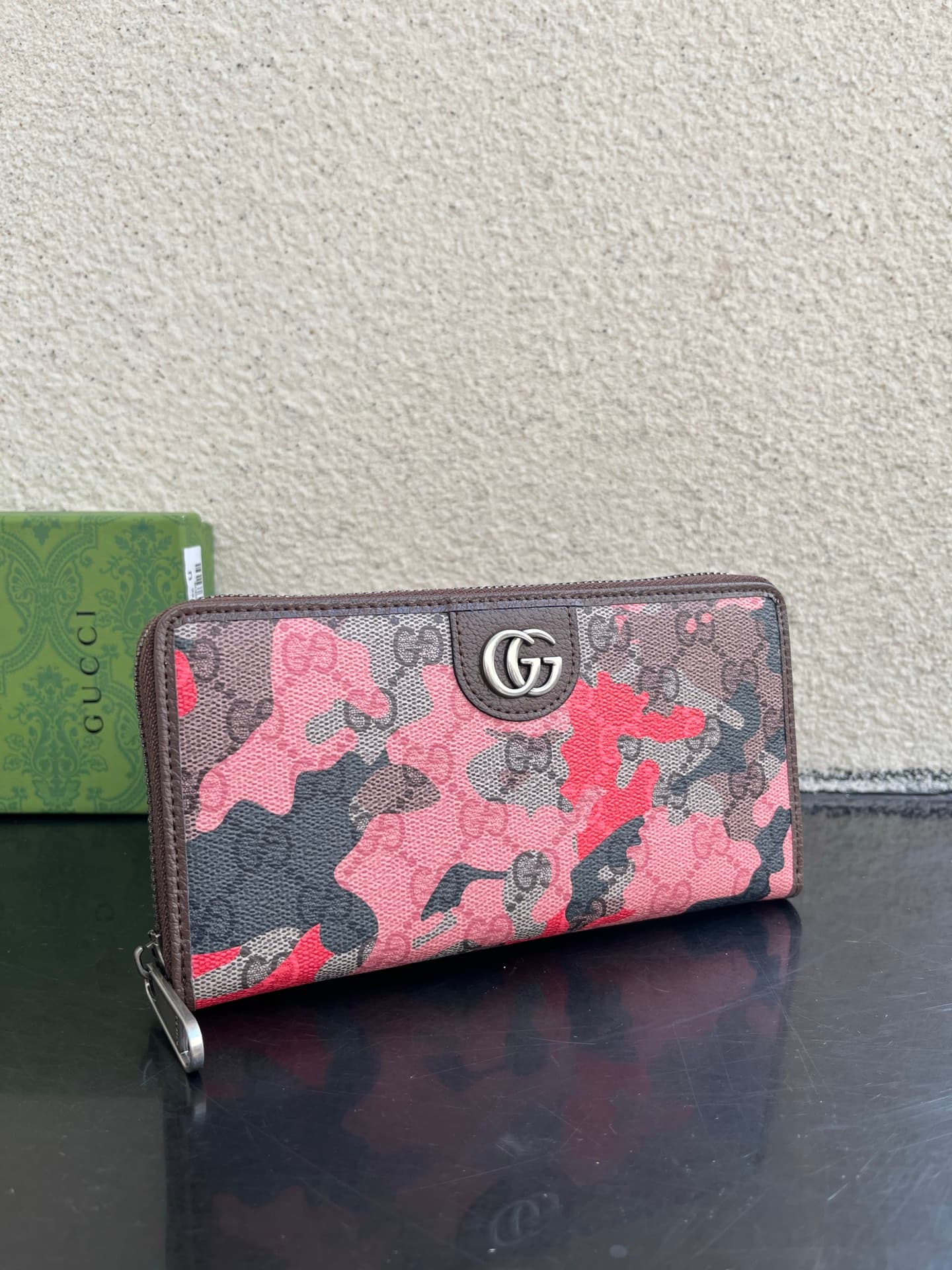 Gucci Blue Wallet 834694