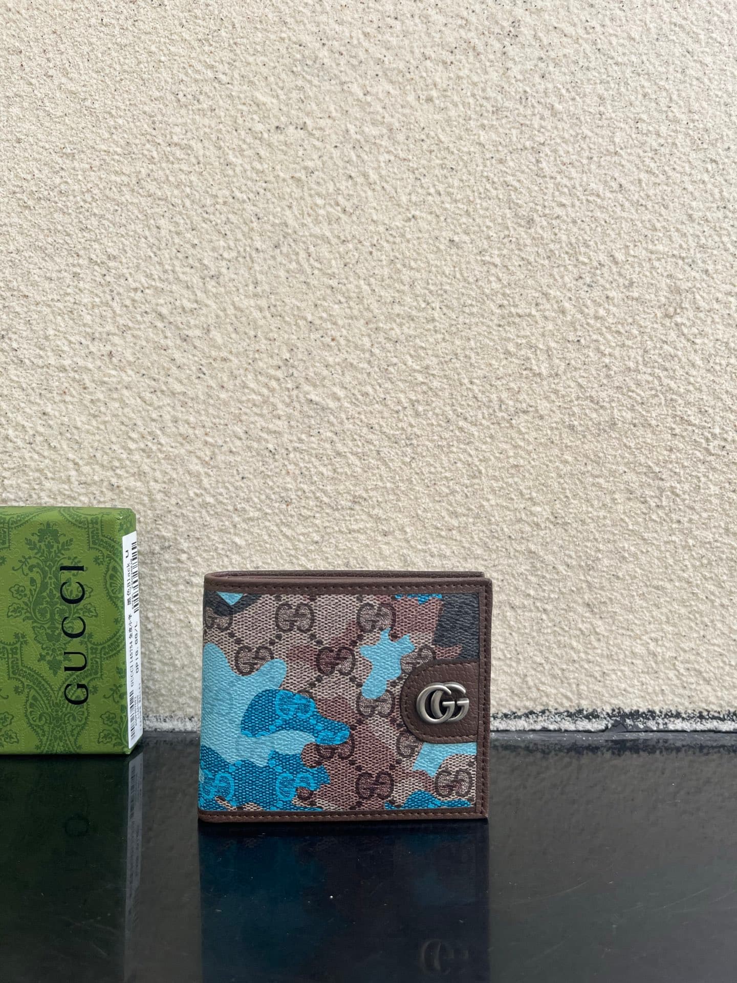 Gucci Blue Wallet 834271