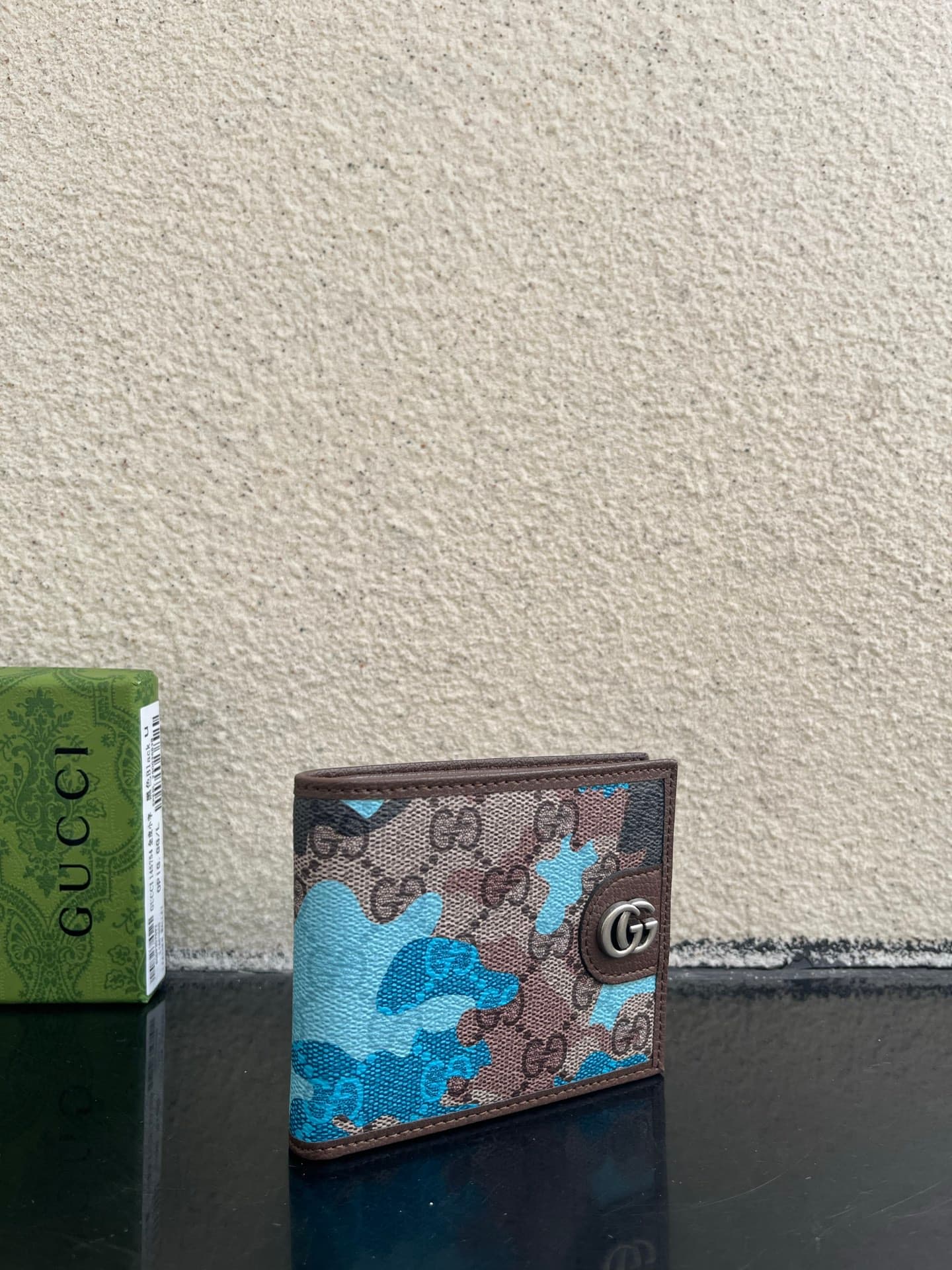 Gucci Blue Wallet 834271