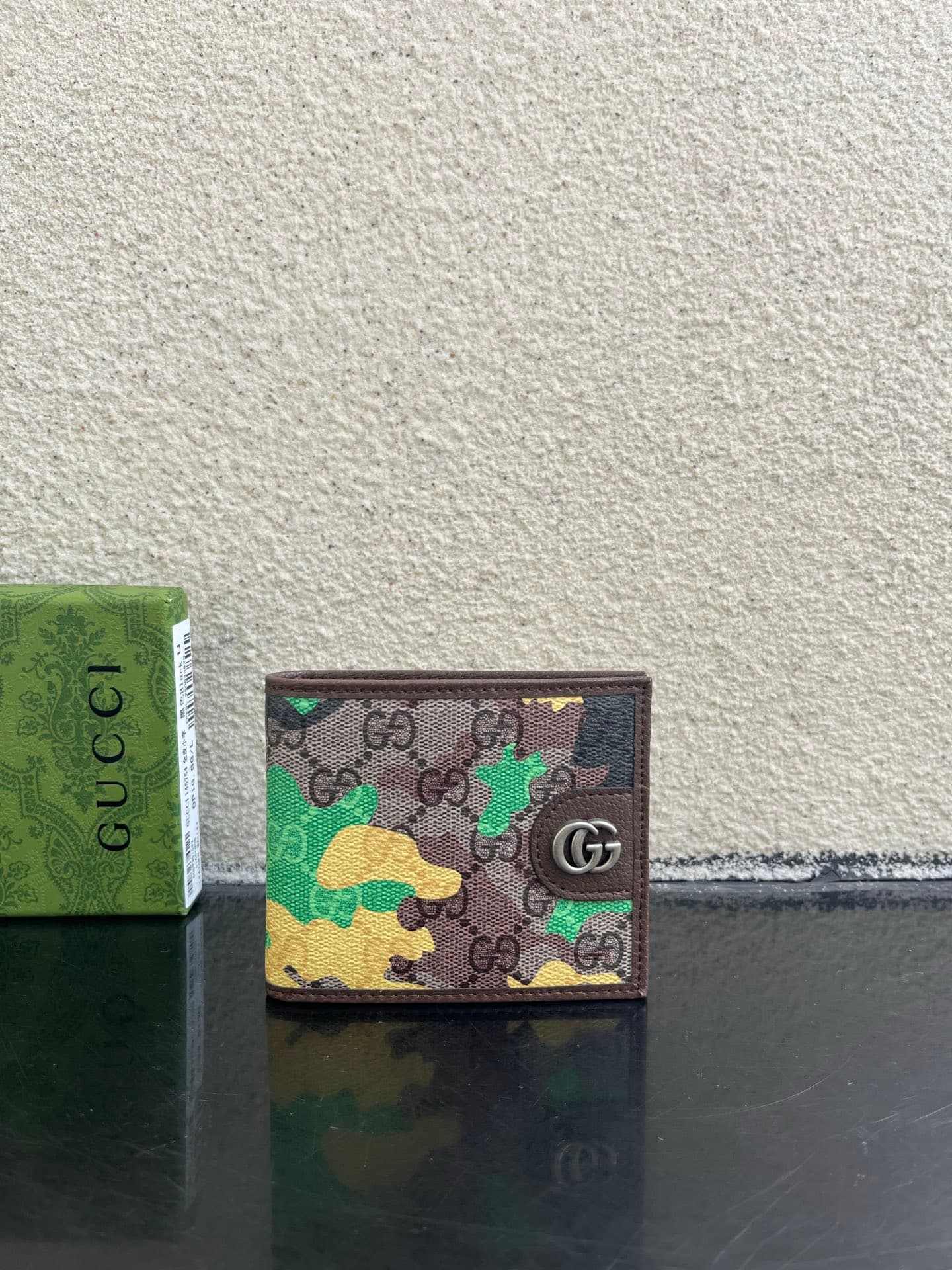 Gucci Blue Wallet 834271