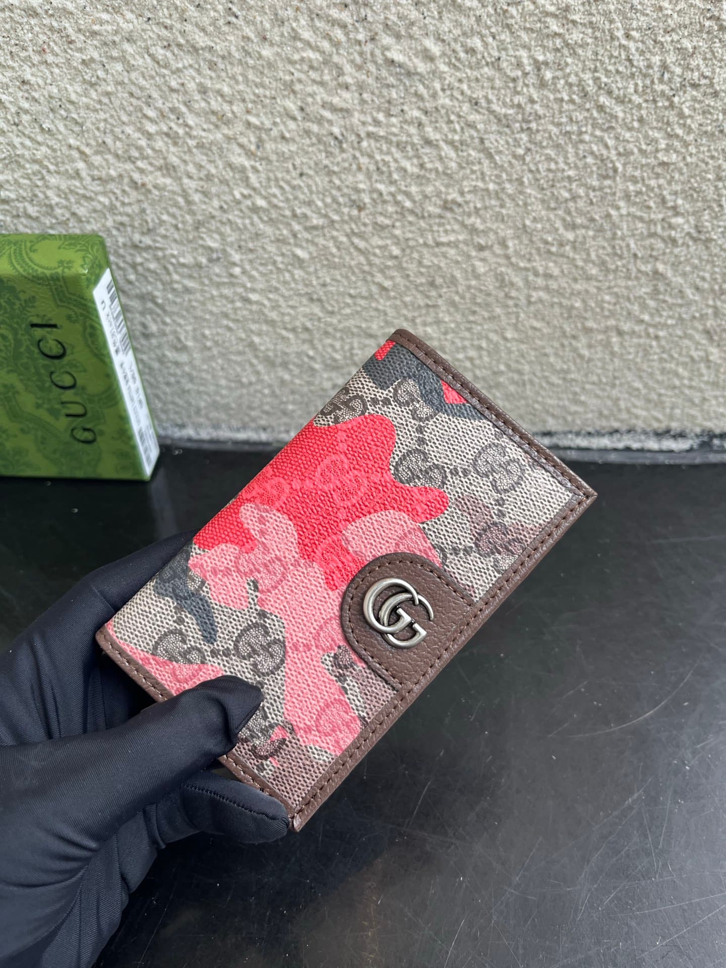 Gucci Blue Wallet 834691
