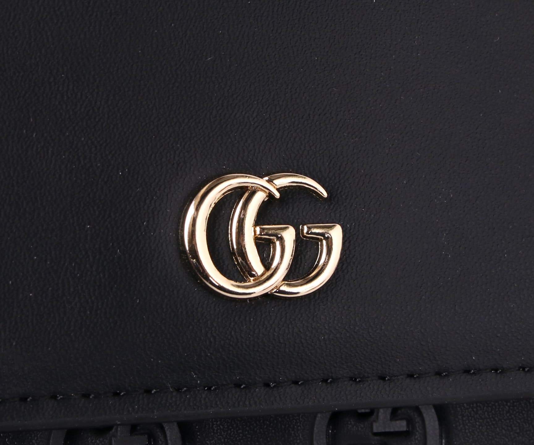 Gucci Black Shoulder Bag SG201