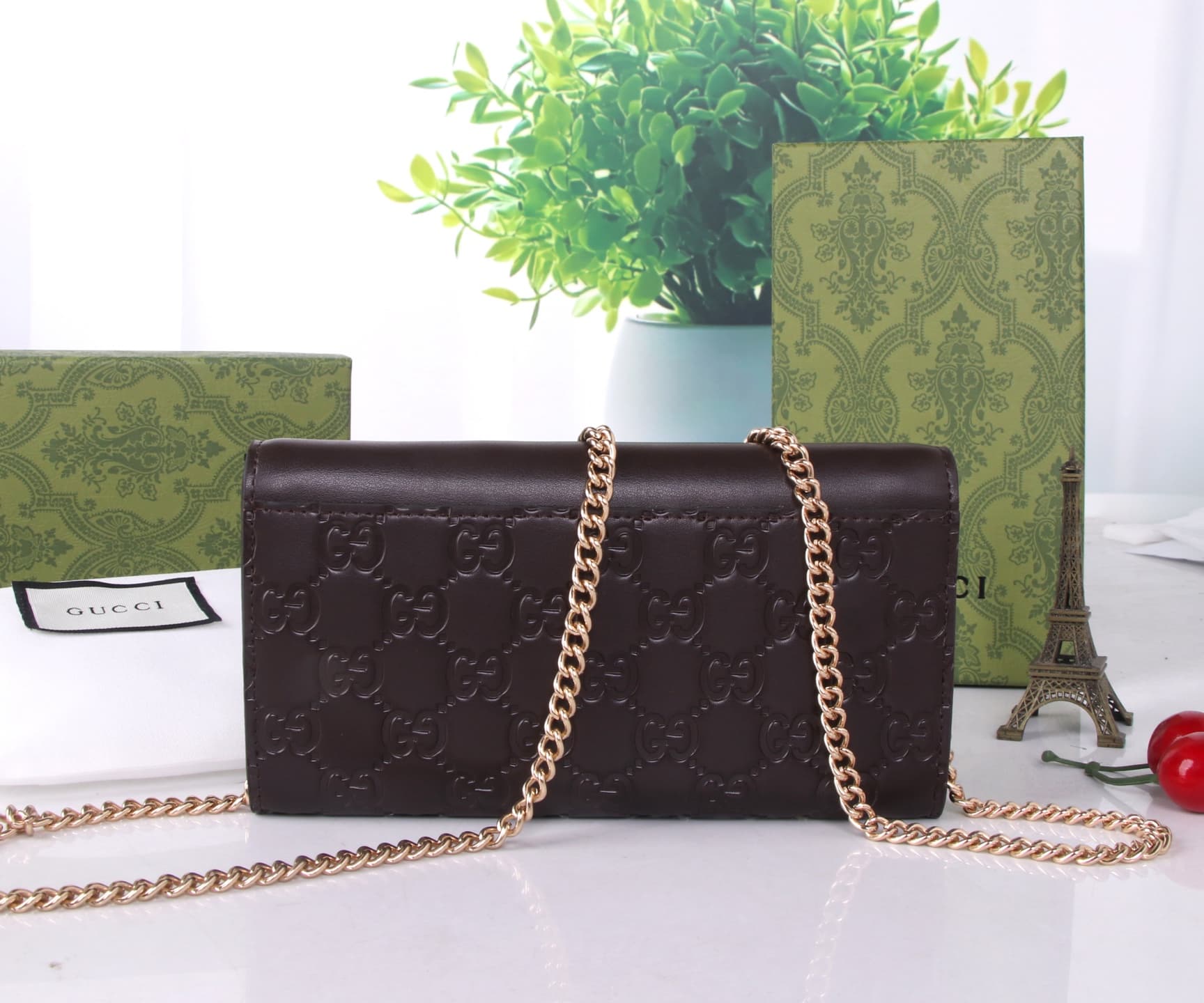 Gucci Black Shoulder Bag SG201