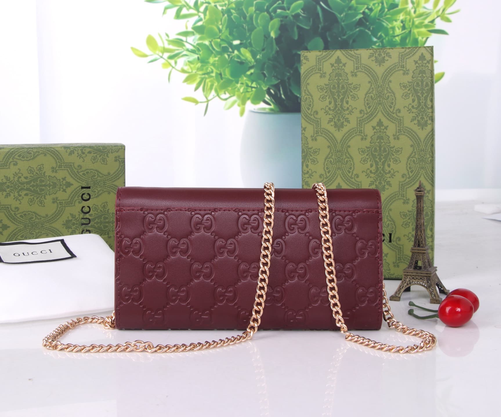 Gucci Black Shoulder Bag SG201