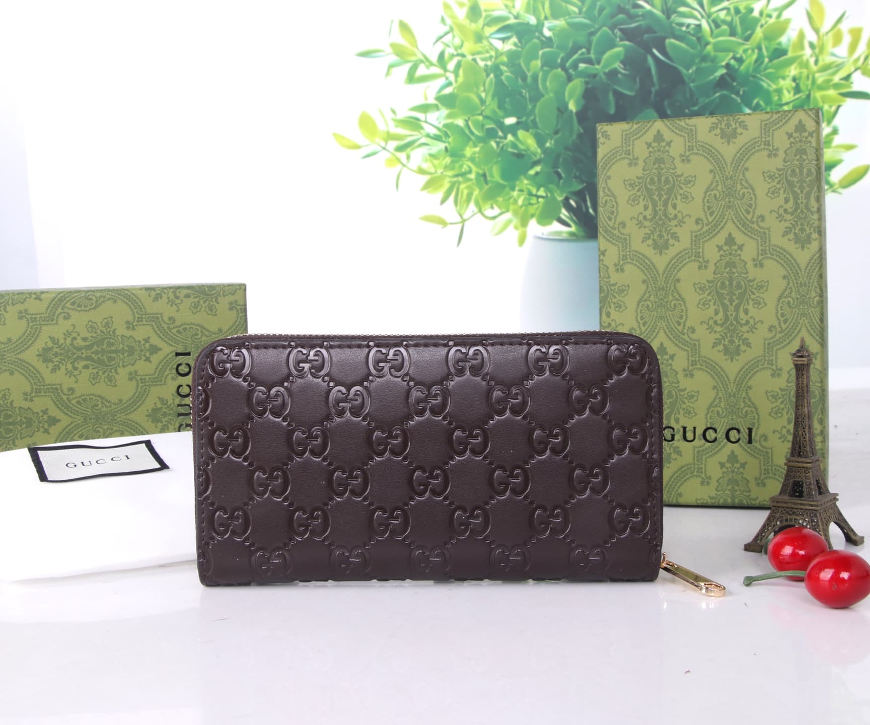 Gucci Black Shoulder Bag SG206