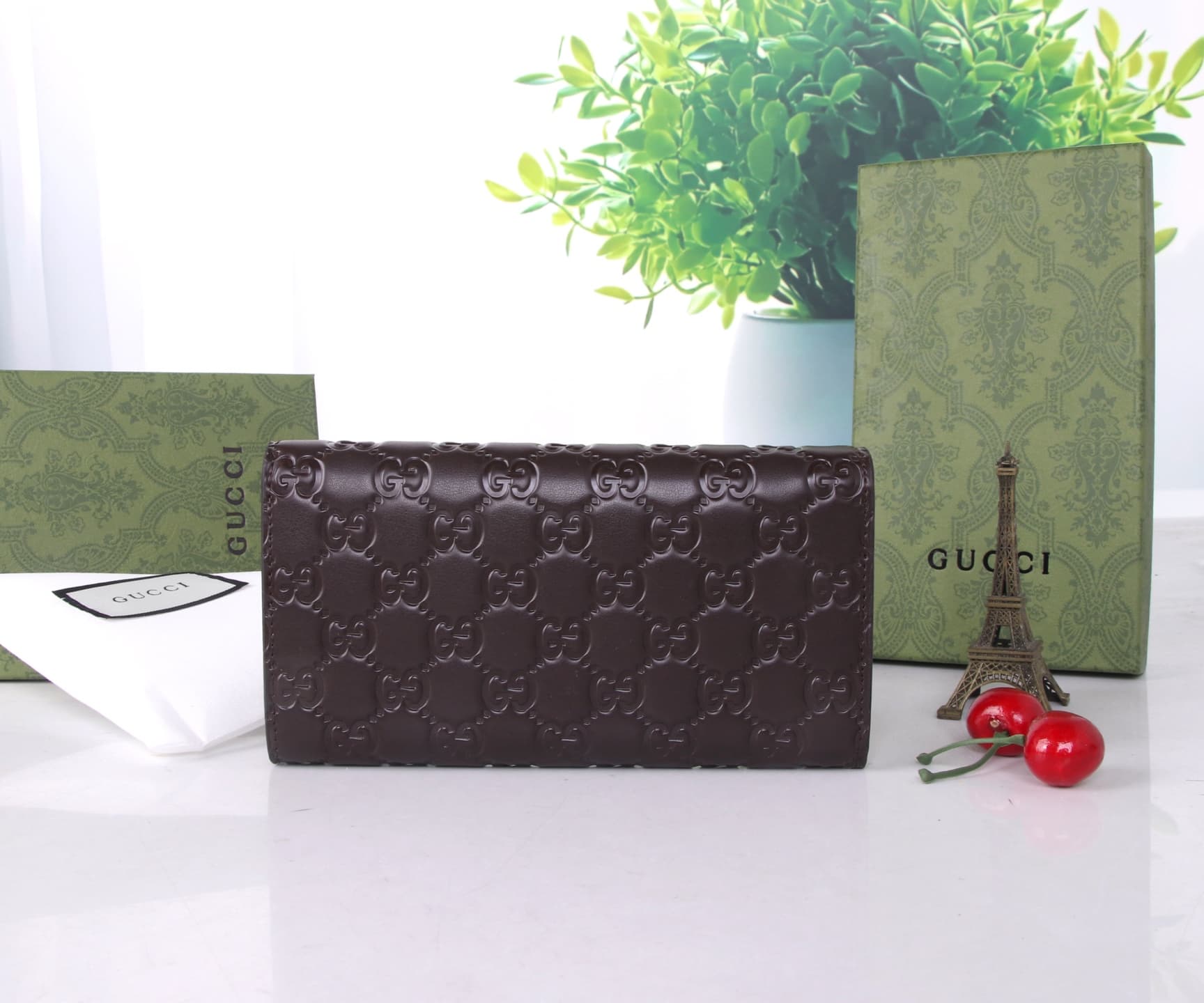 Gucci Black Product SG205