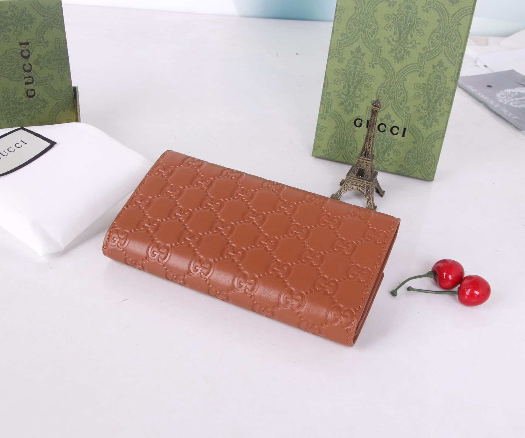 Gucci Black Product SG205