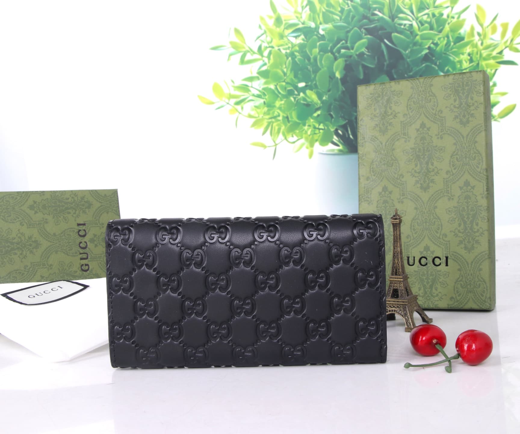 Gucci Black Product SG205