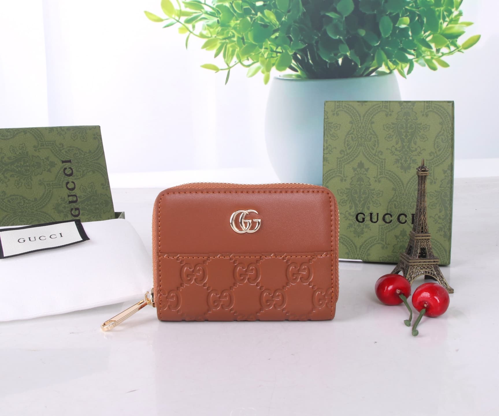 Gucci Black Accessory SG203