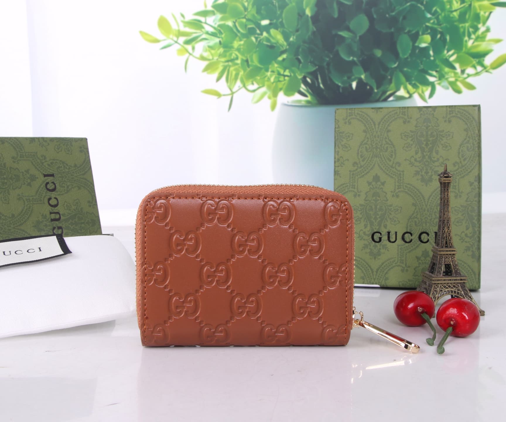 Gucci Black Product SG203