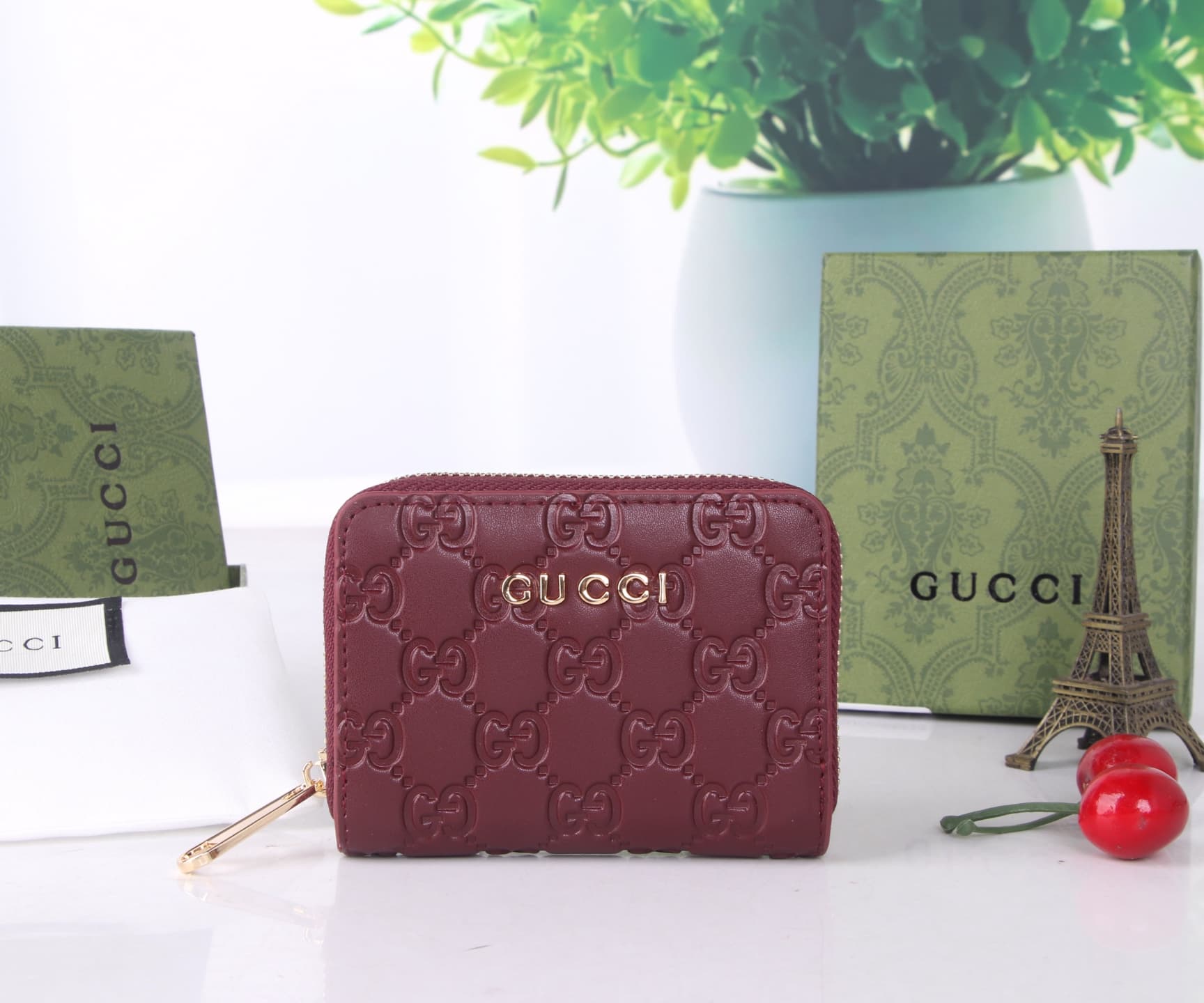 Gucci Black Accessory SG204