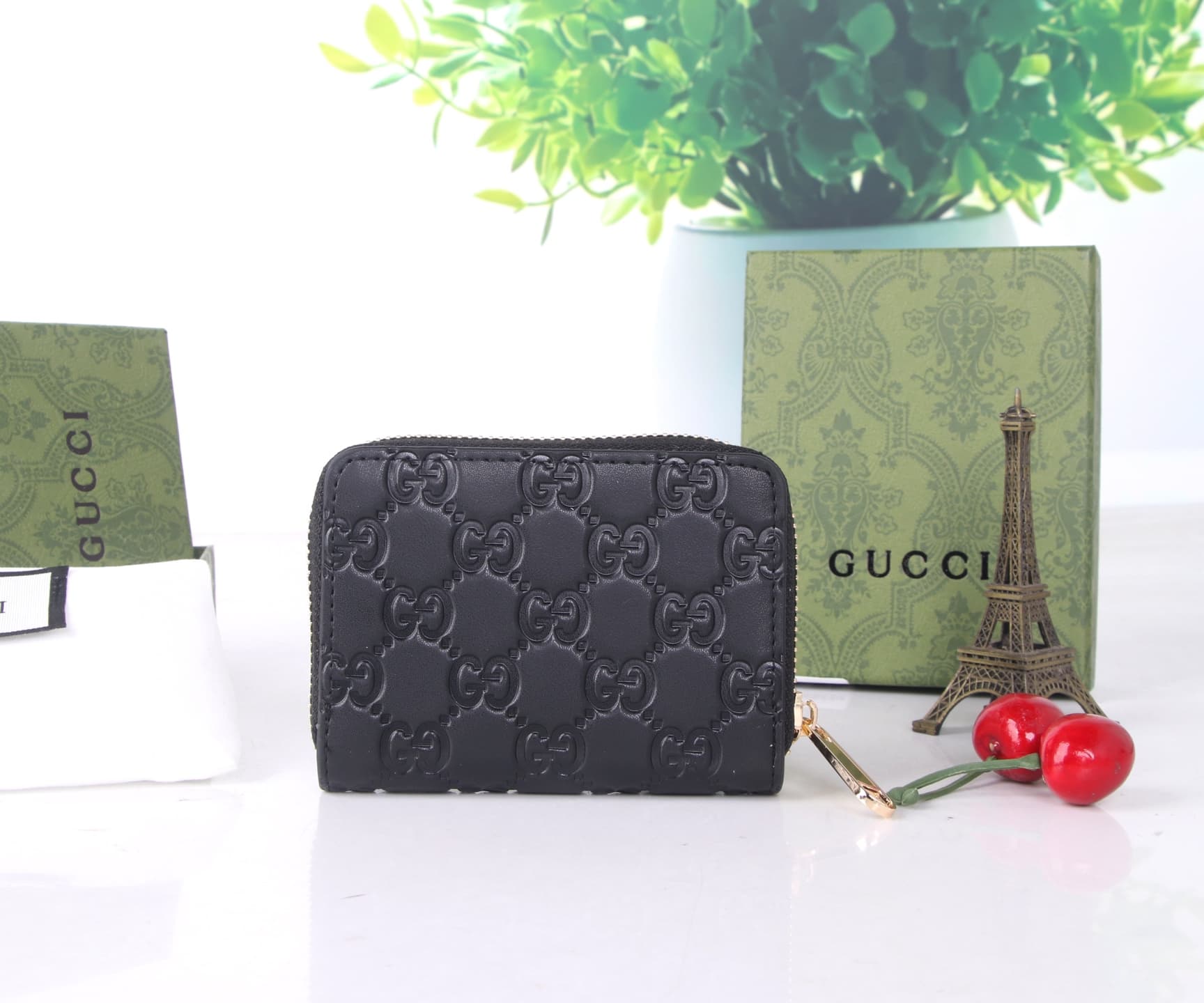 Gucci Black Product SG204