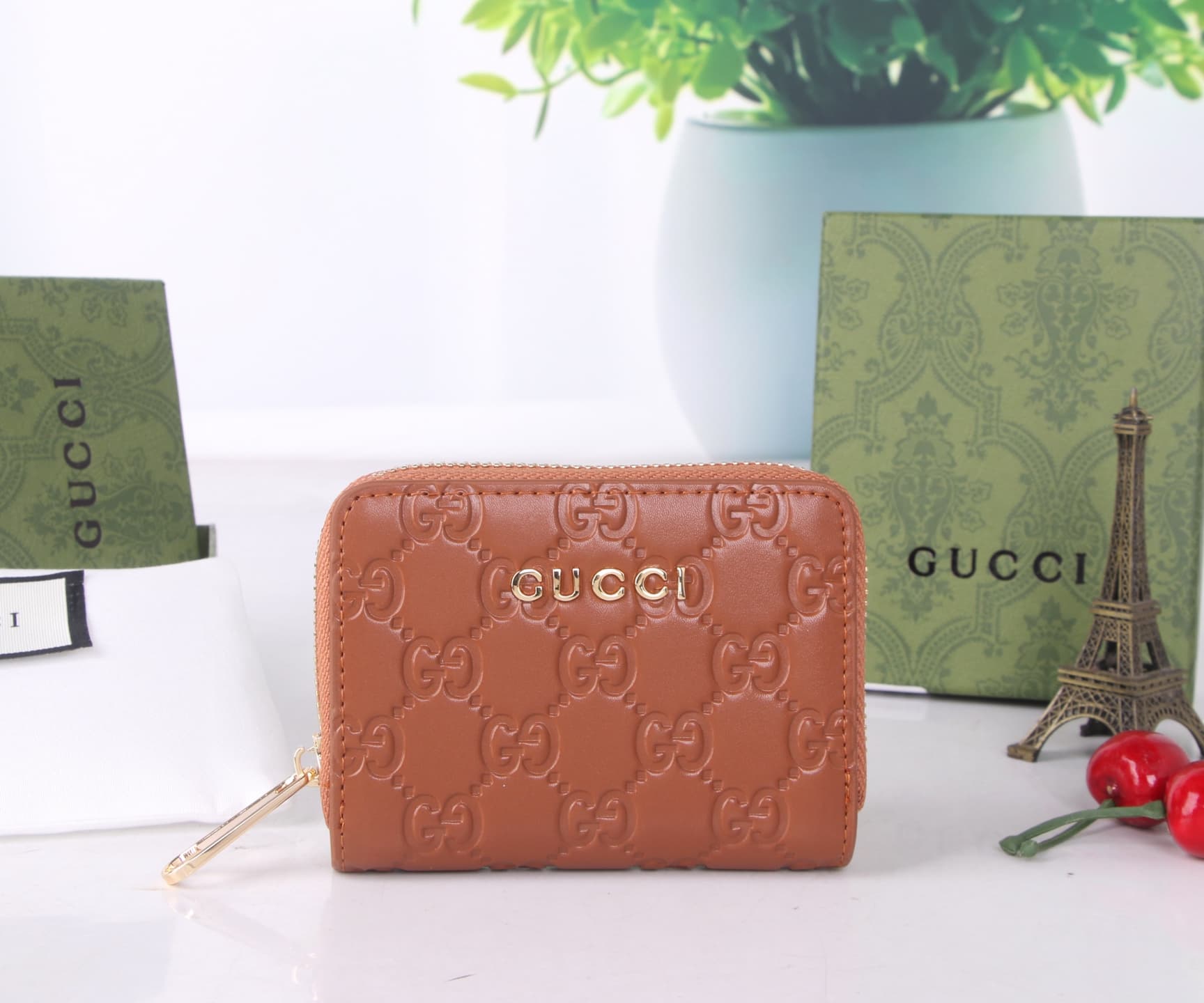 Gucci Black Accessory SG204