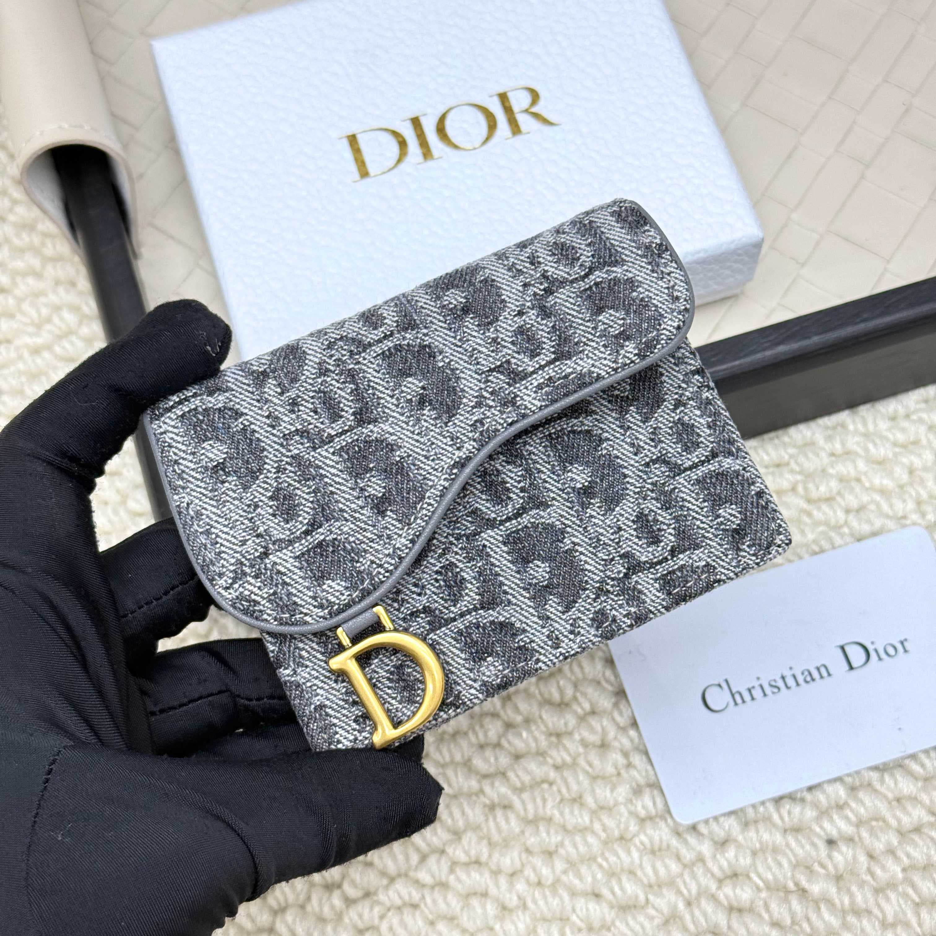 Dior Gold Wallet s5610