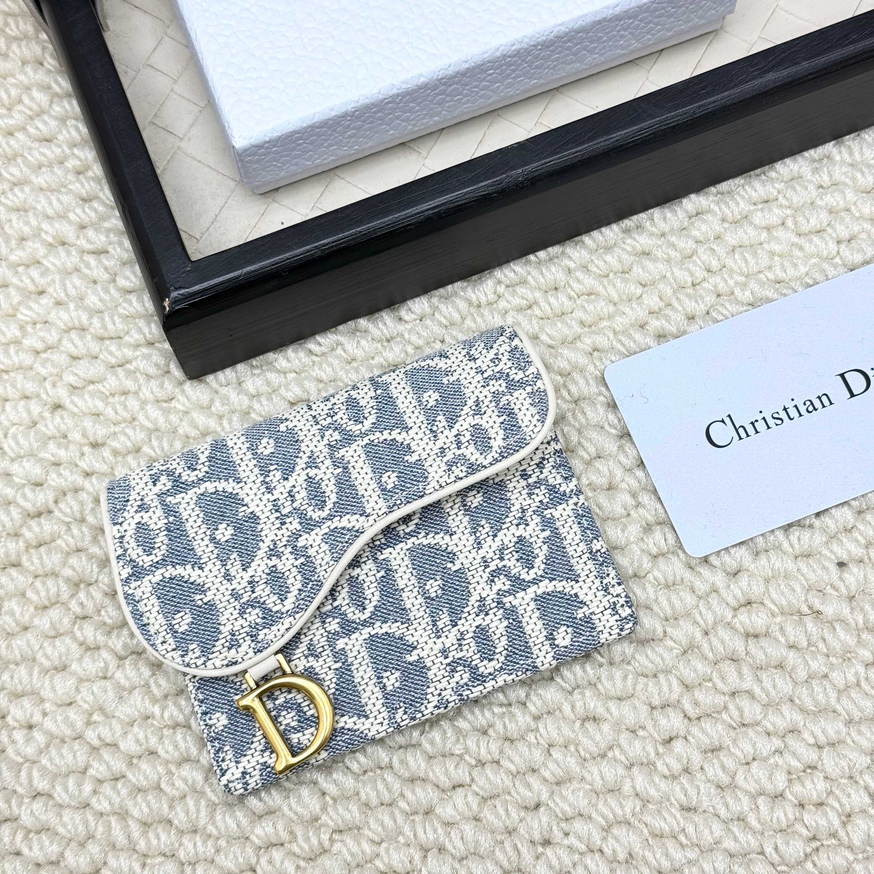 Dior Gold Wallet card