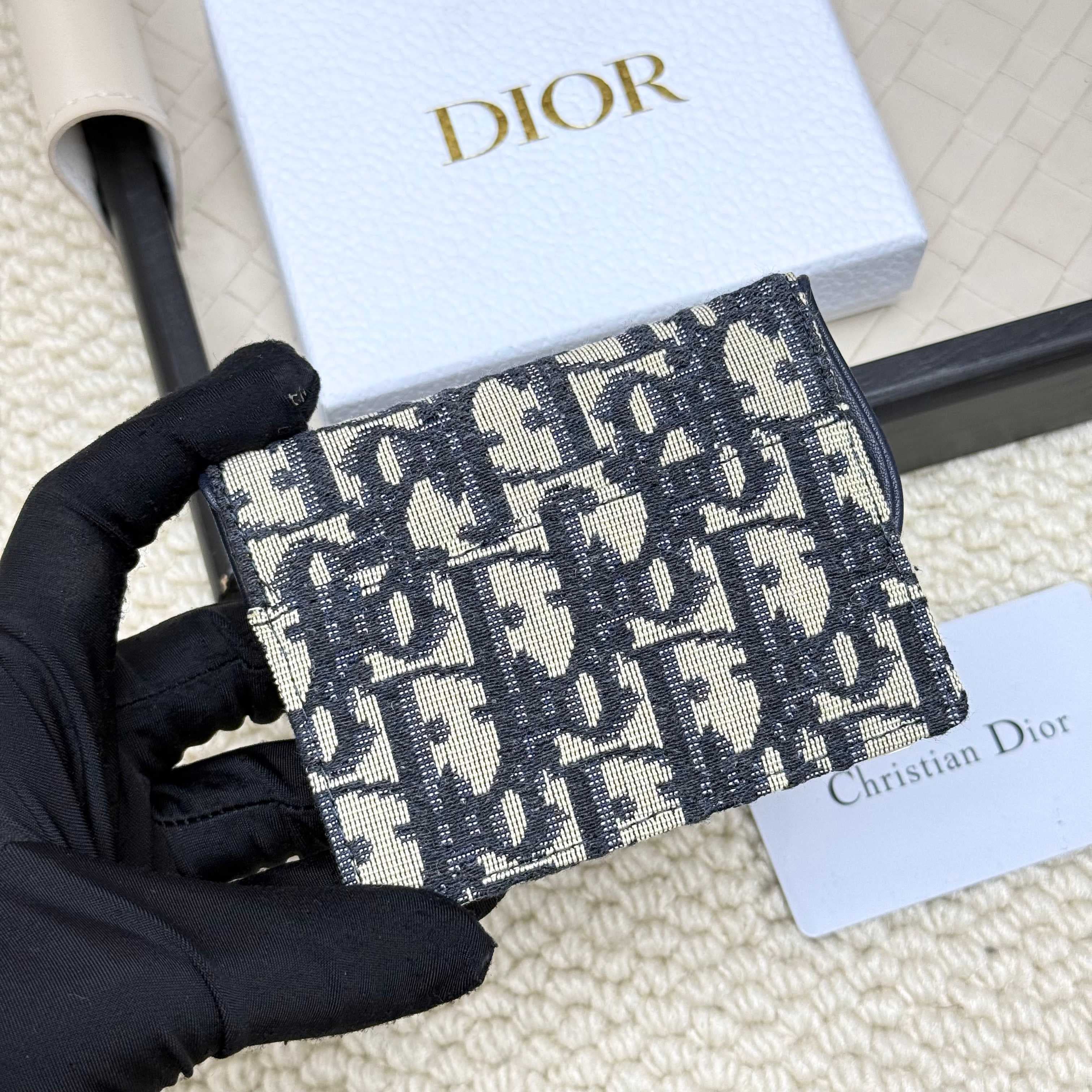 Dior Gold Wallet s5610