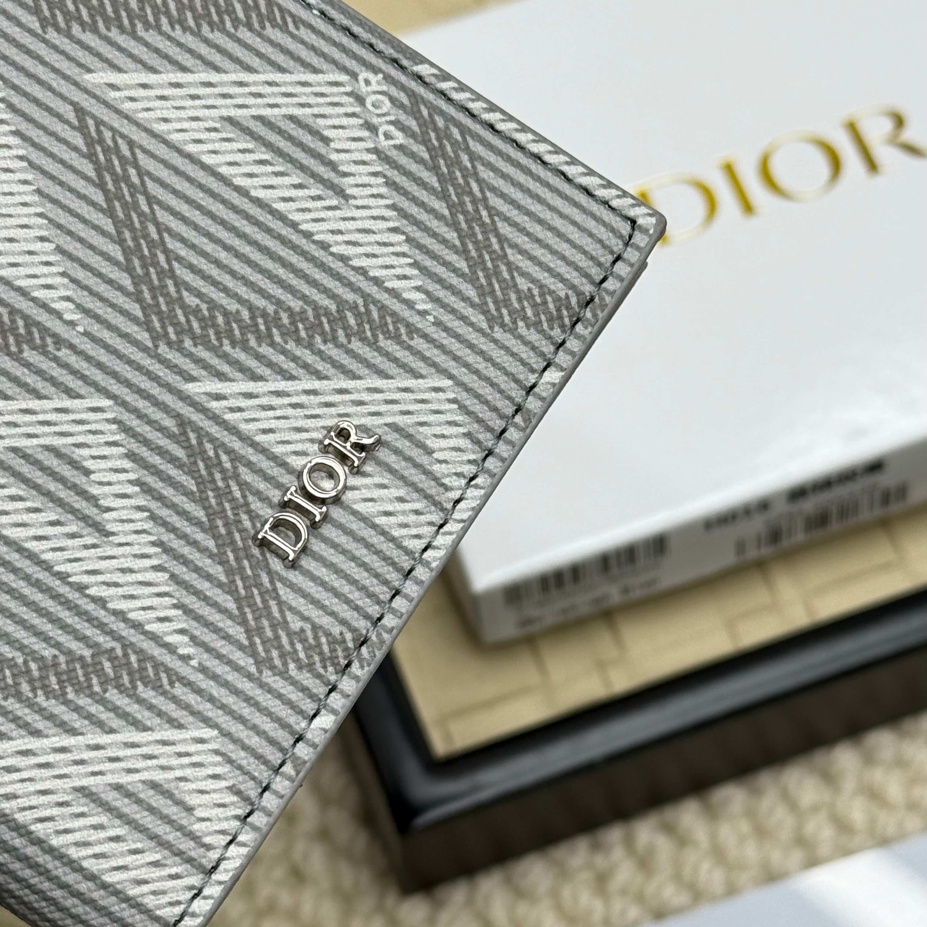 Dior Black Product H016