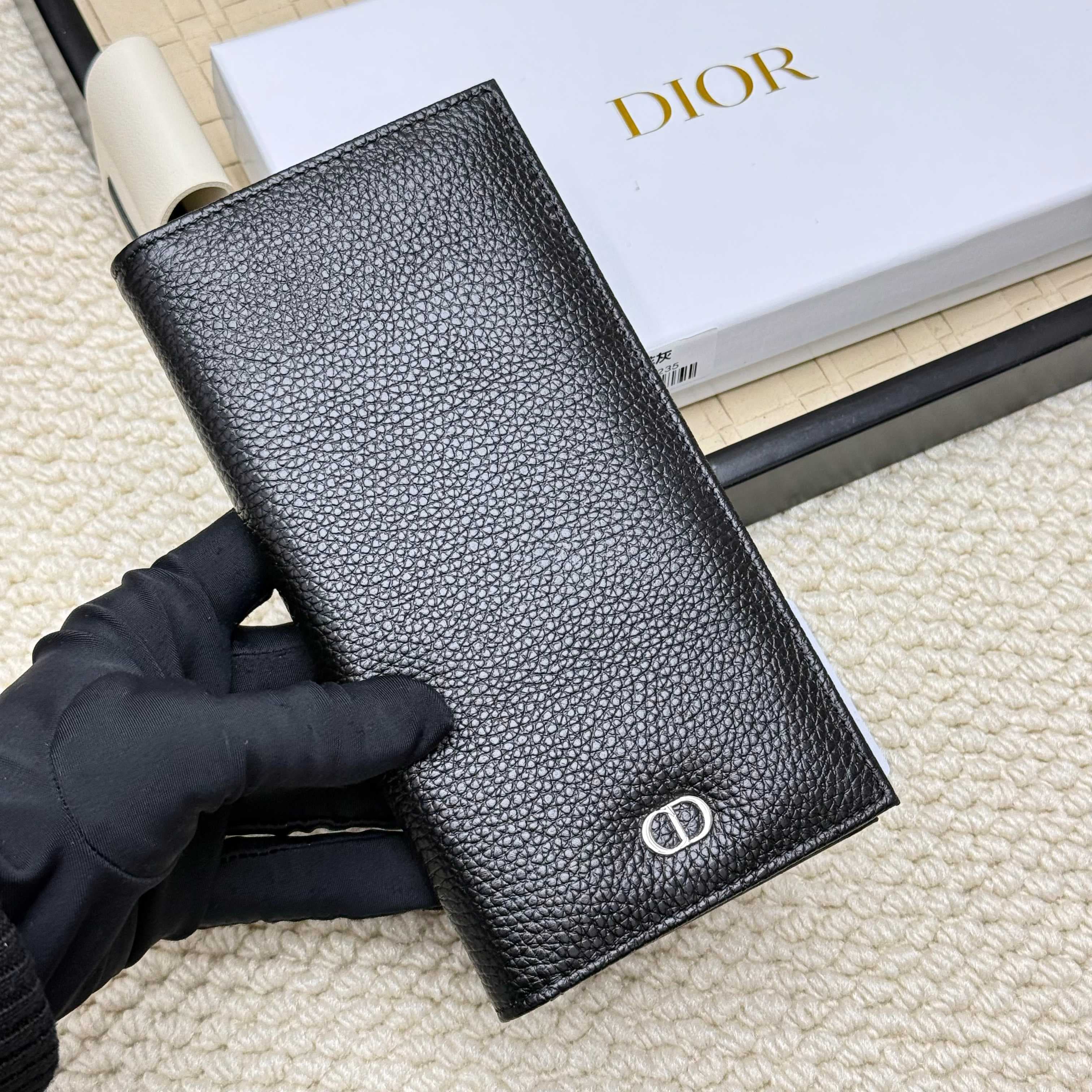 Dior Black Wallet C330