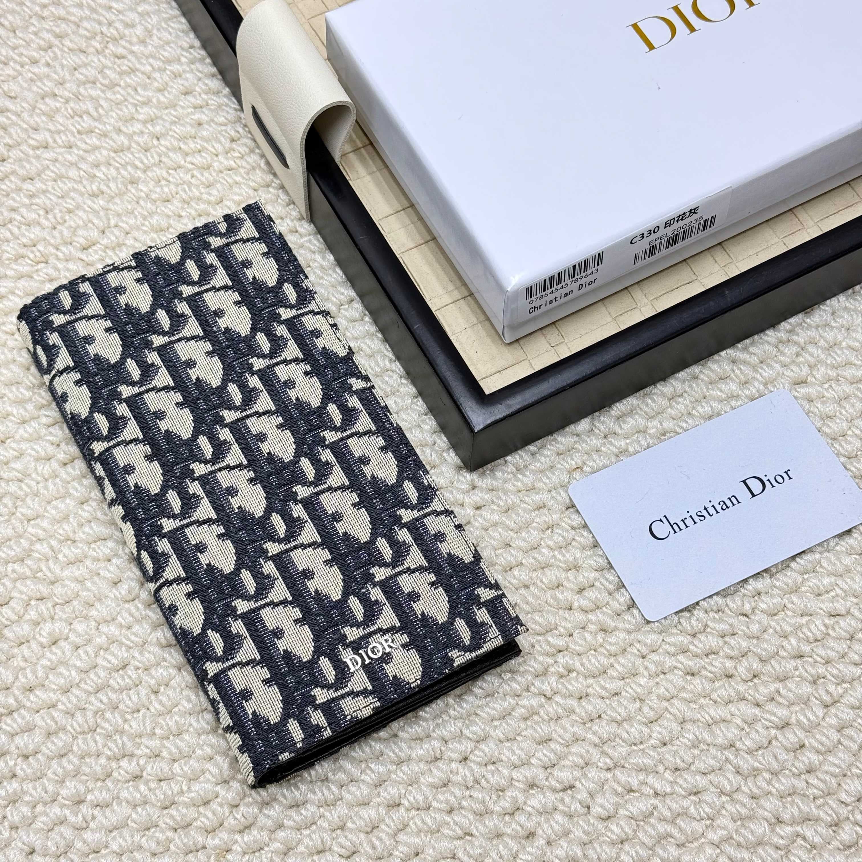 Dior Black Wallet C330