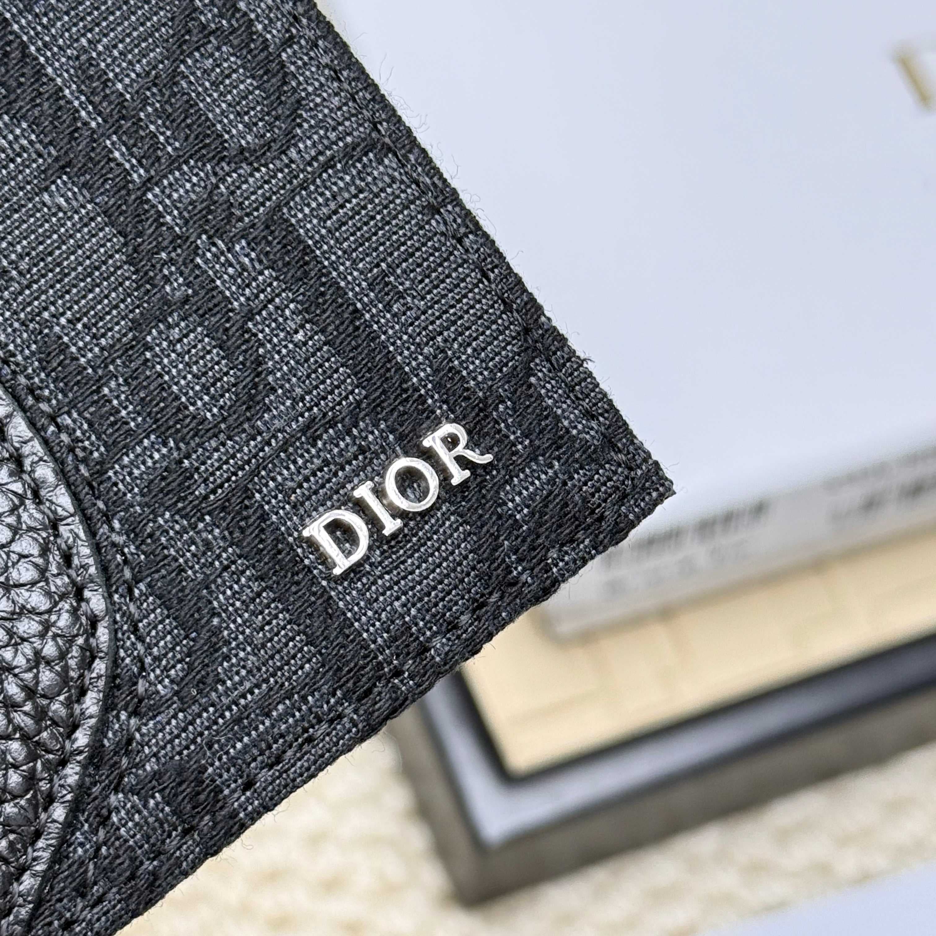 Dior Black Wallet C330