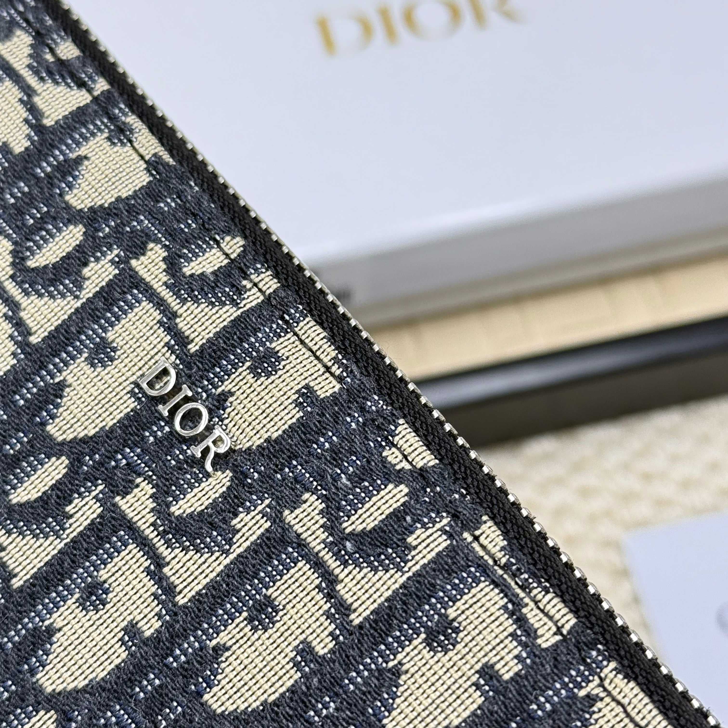 Dior Black Wallet C315