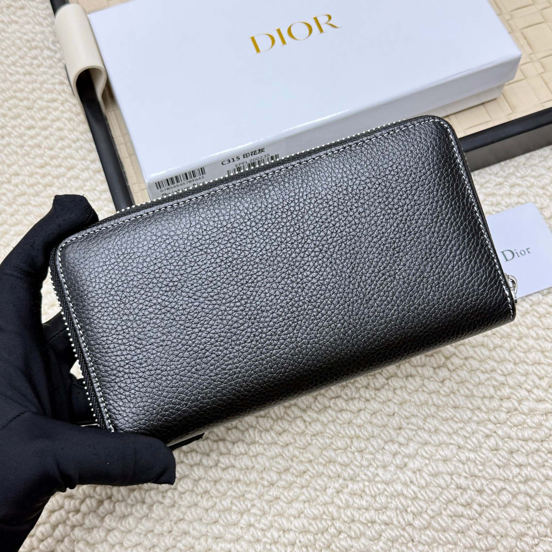 Dior Black Wallet C315