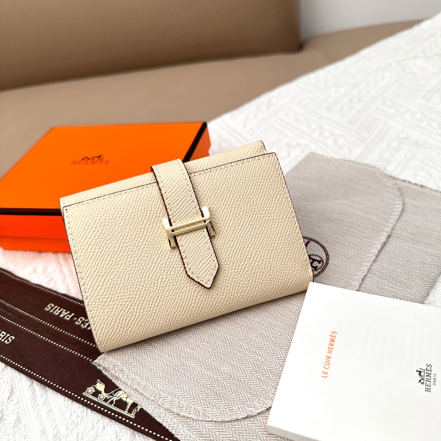 Hermes Gold Wallet 5176