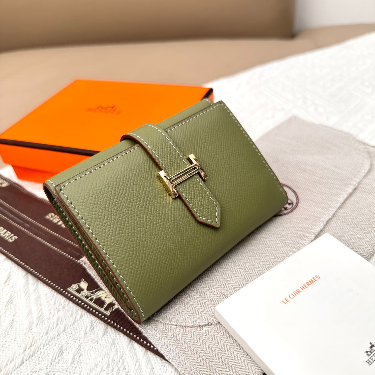Hermes Gold Wallet 5176