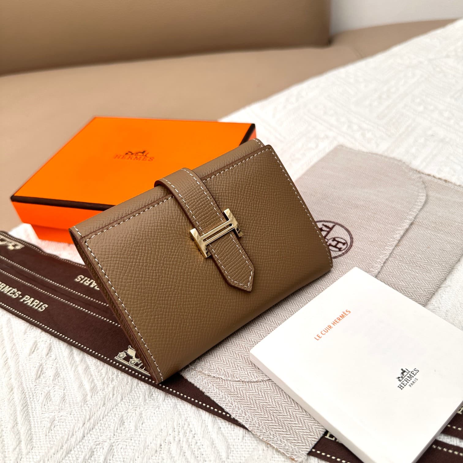Hermes Gold Wallet 5176