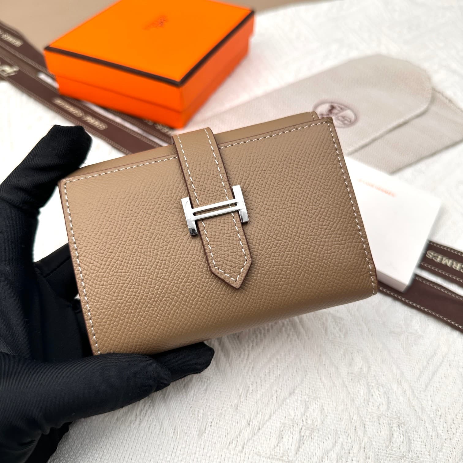 Hermes Gold Wallet 5176