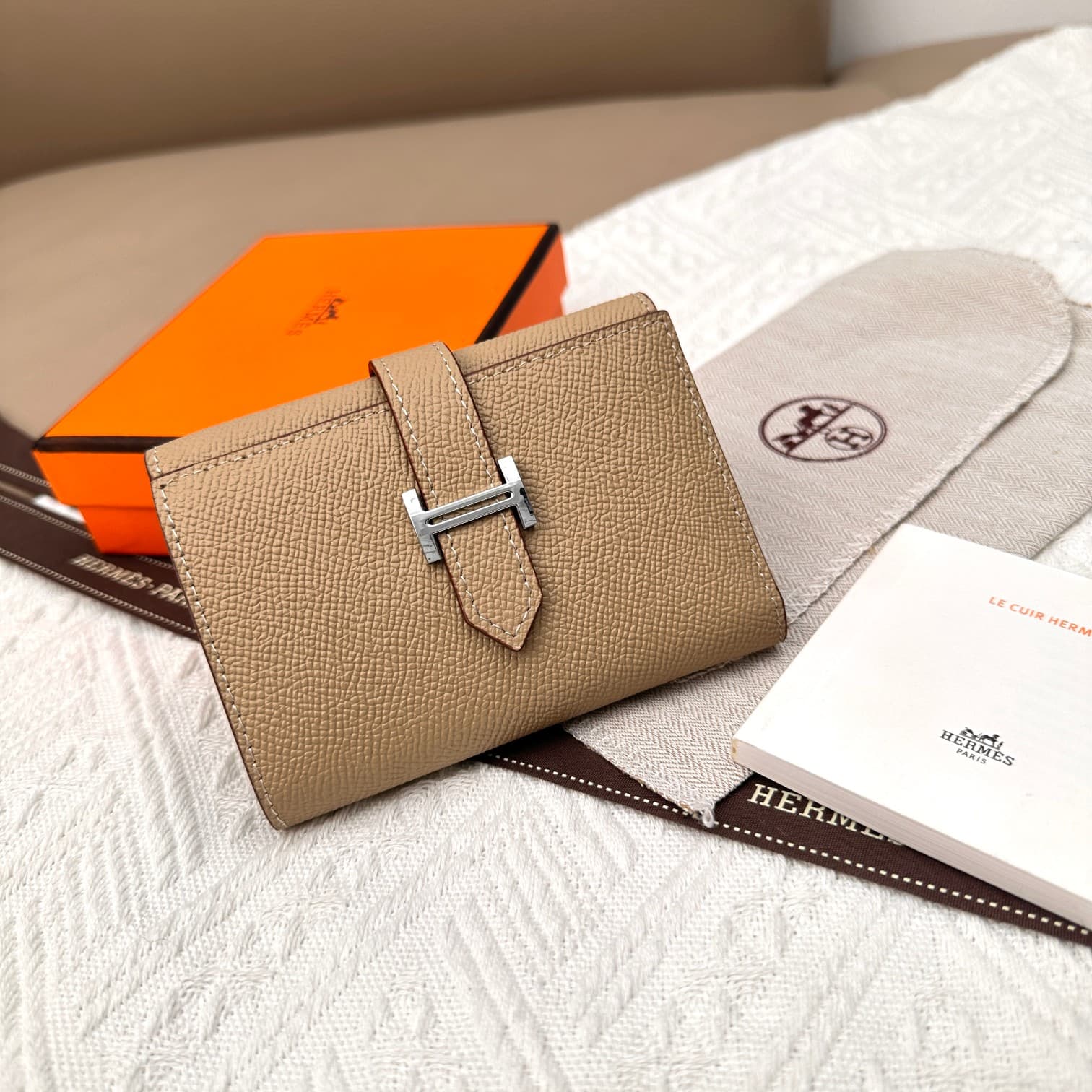 Hermes Gold Wallet 5176