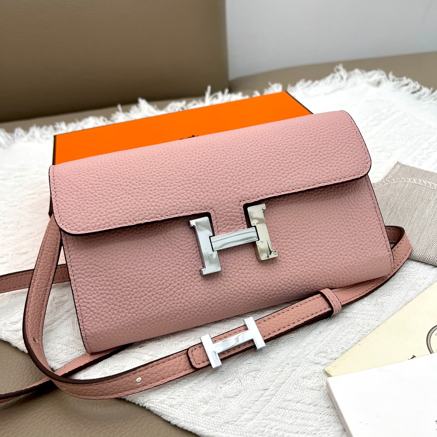 Hermes Black Belt 519