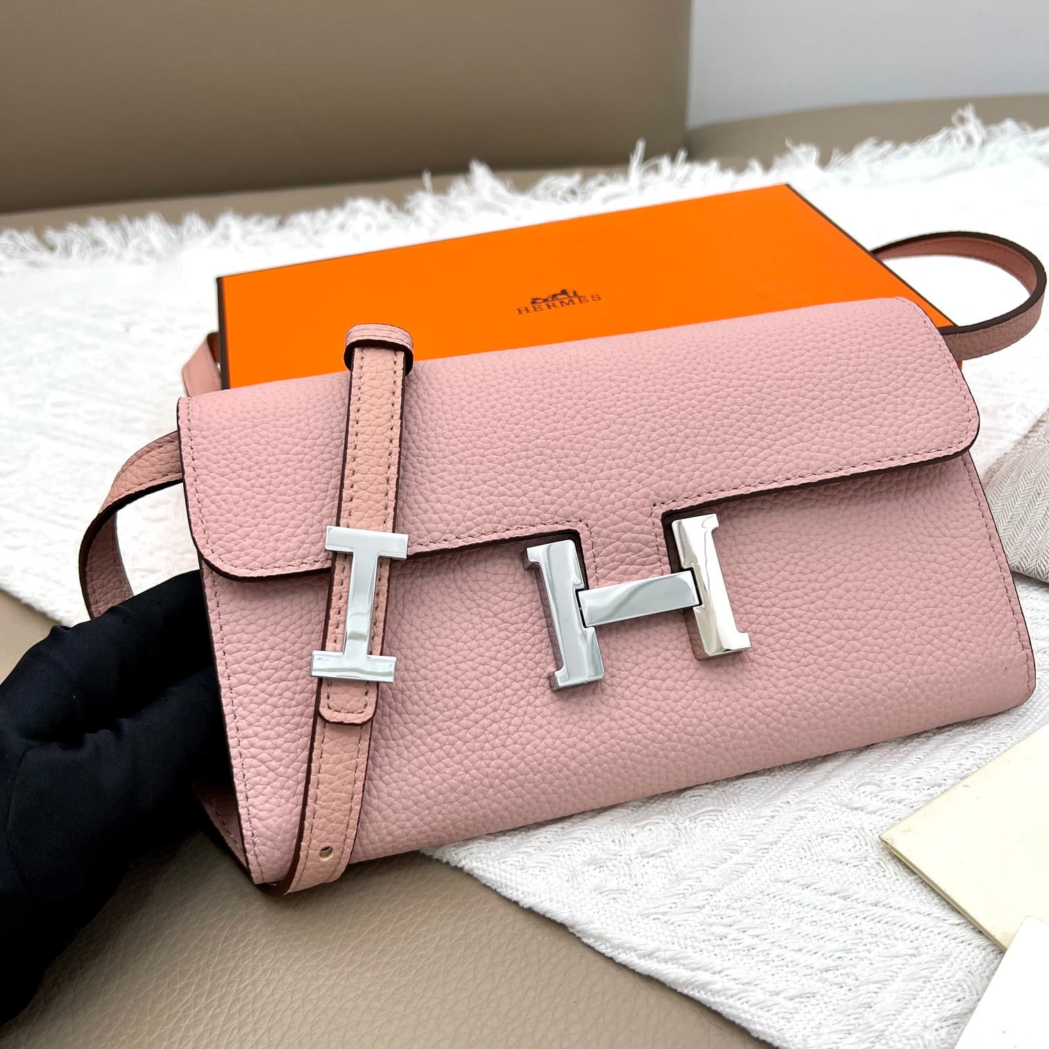 Hermes Black Belt 519