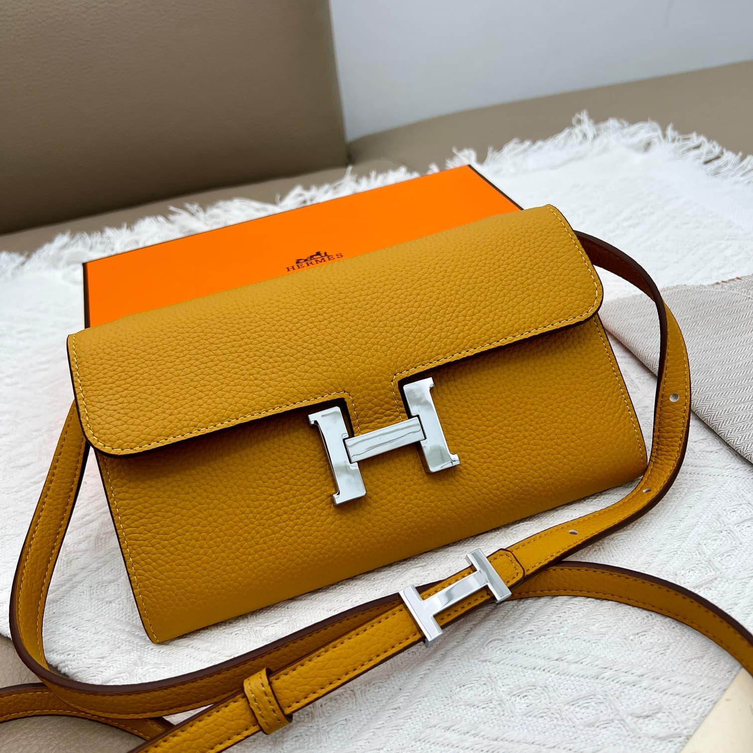 Hermes Black Belt 519