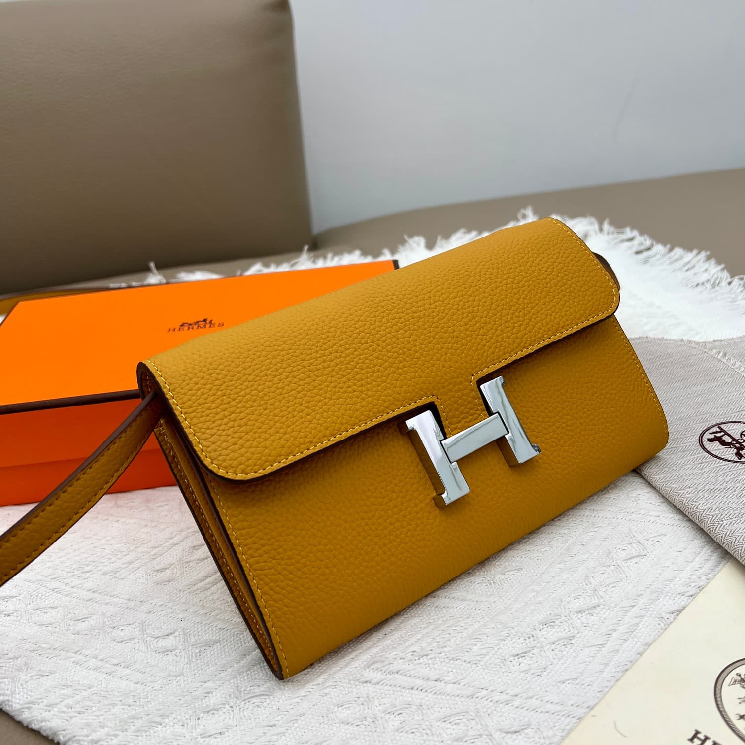 Hermes Black Belt 519