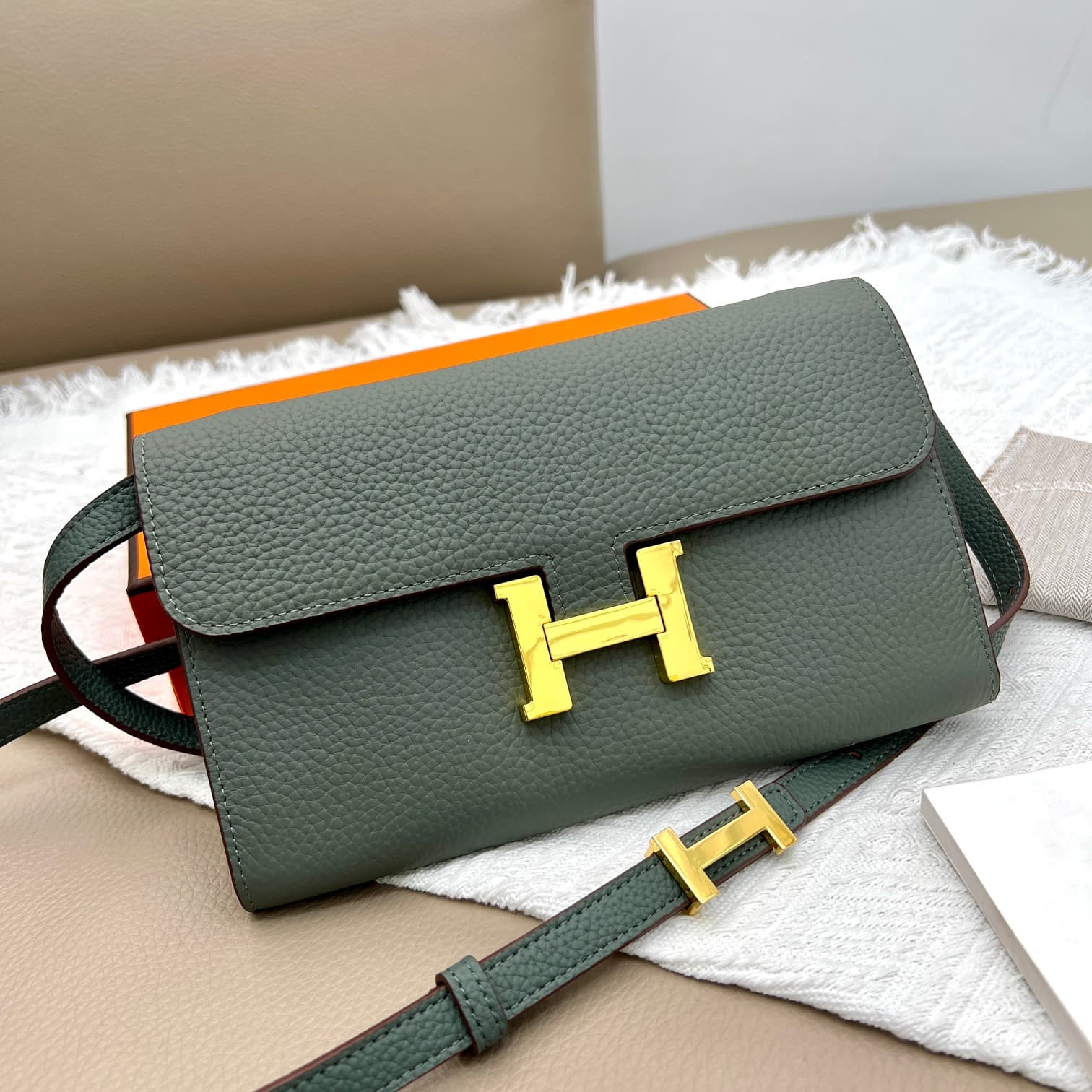 Hermes Black Belt 519