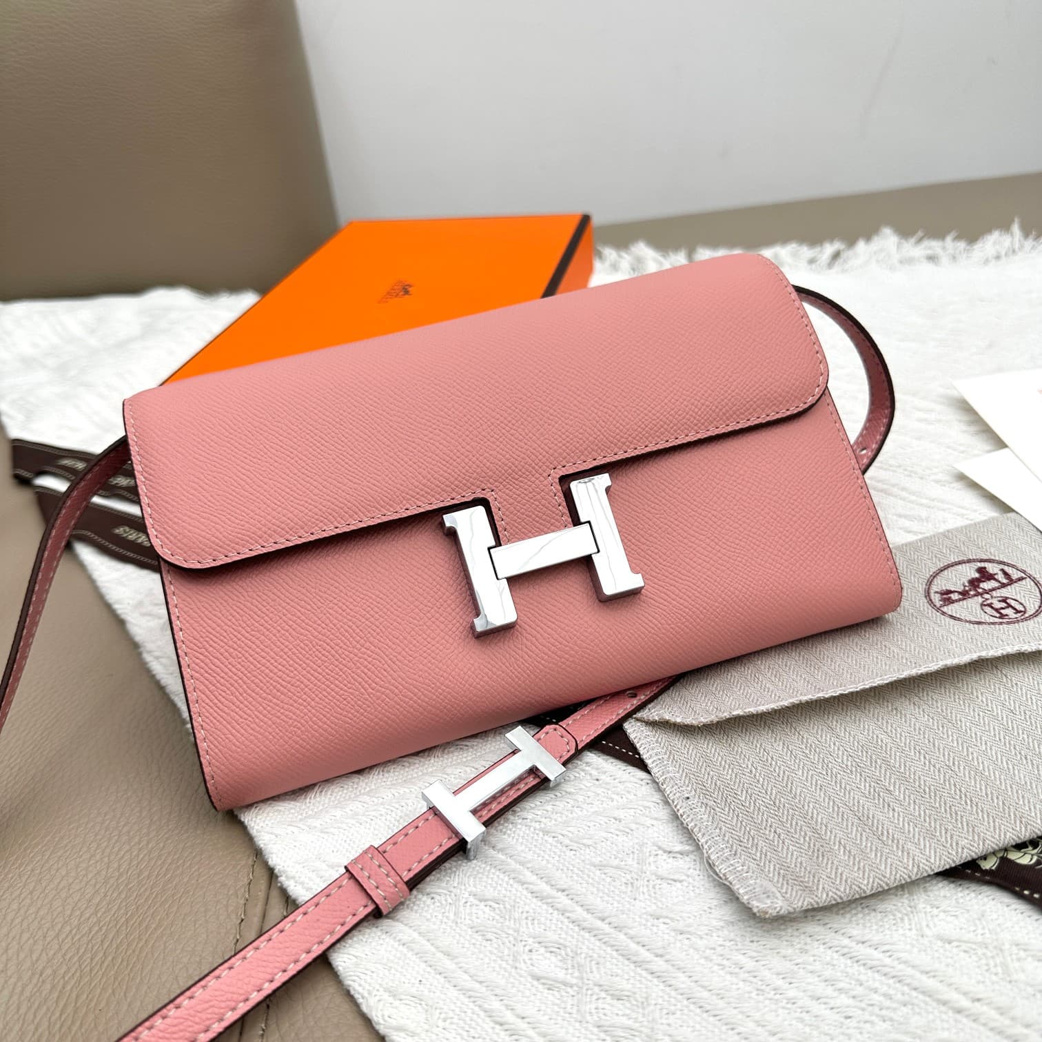 Hermes Black Belt 519