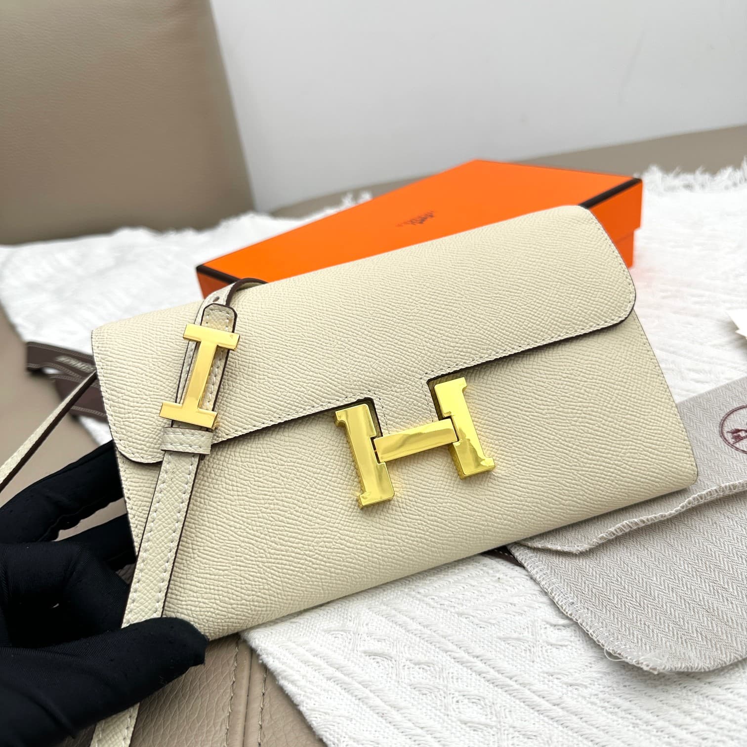 Hermes Black Belt 519