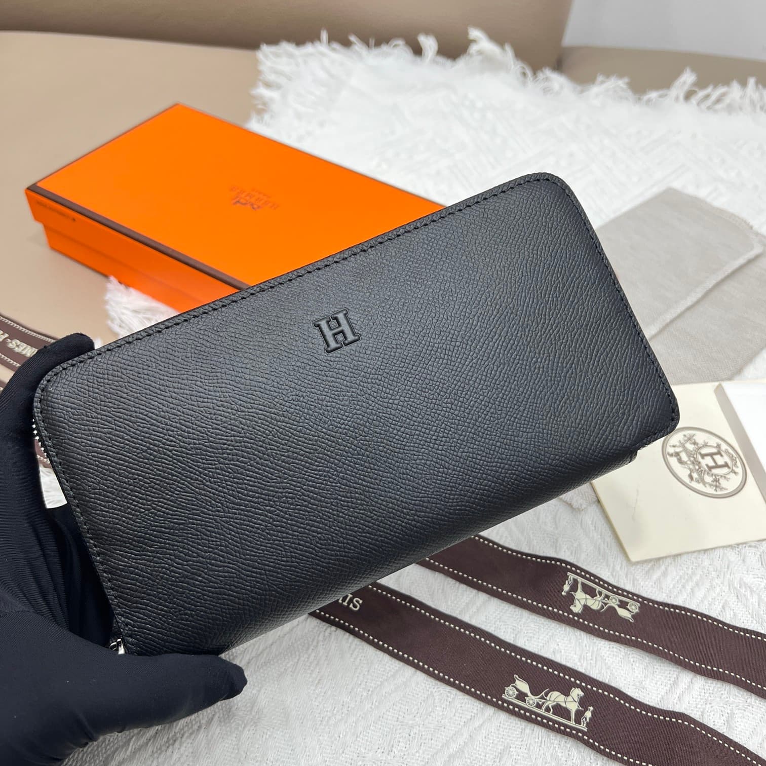 Hermes Black Accessory 506