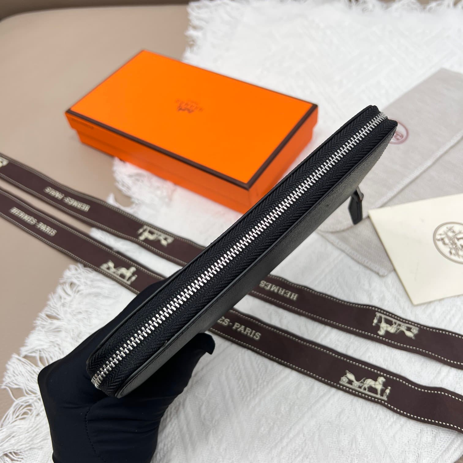 Hermes Black Product 506