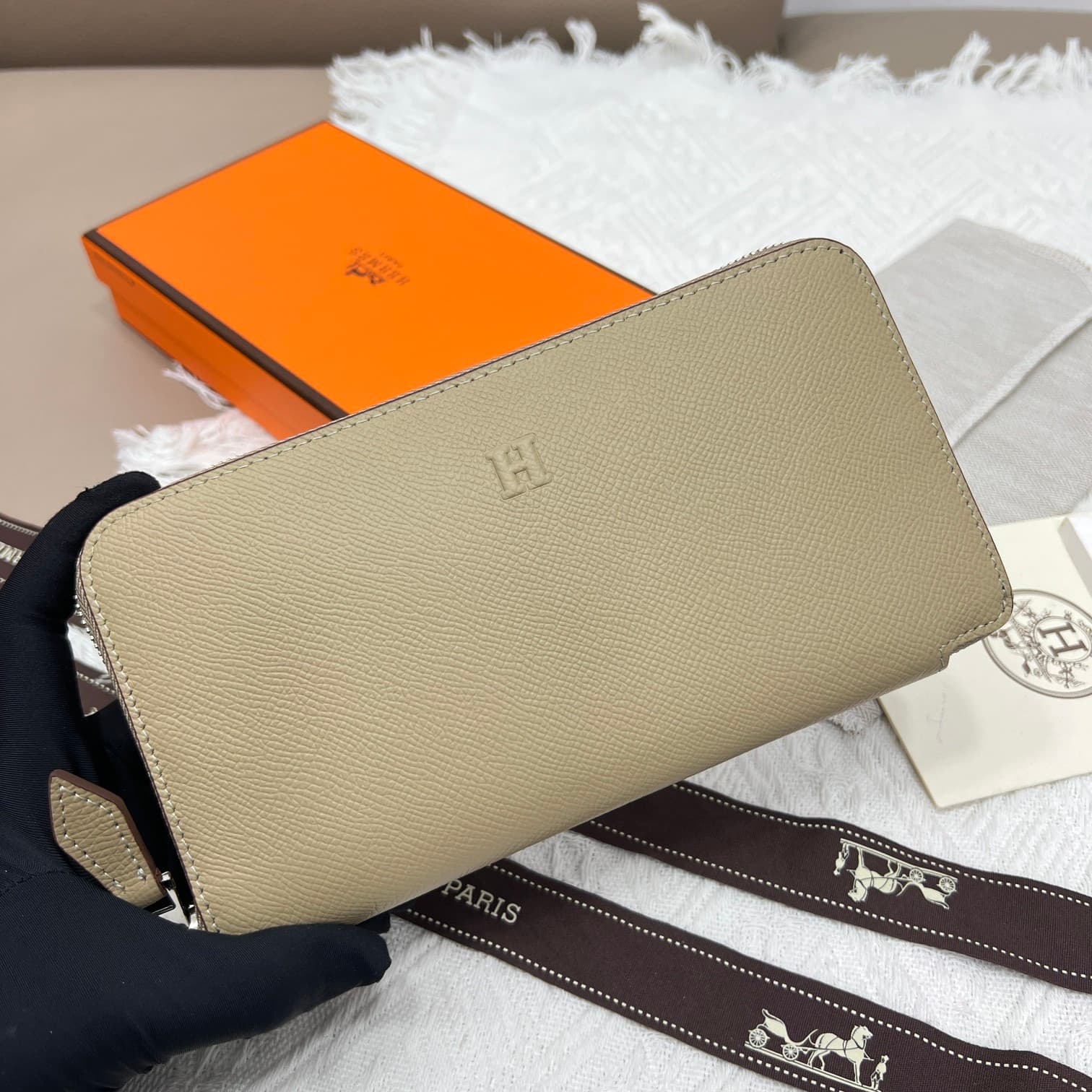 Hermes Black Product 506