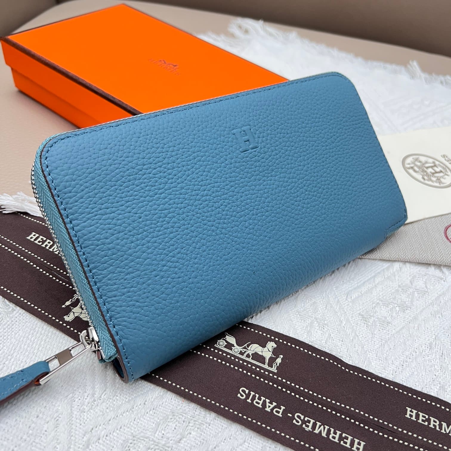 Hermes Black Product 506