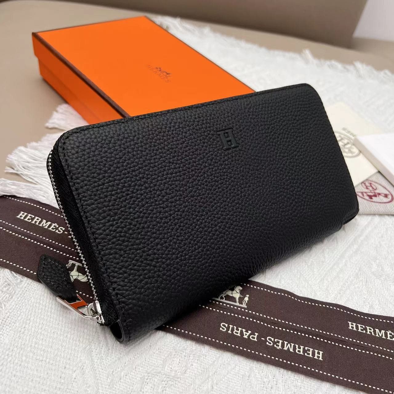 Hermes Black Product 506