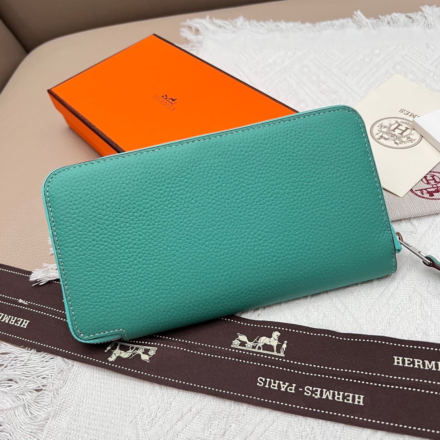 Hermes Black Product 506