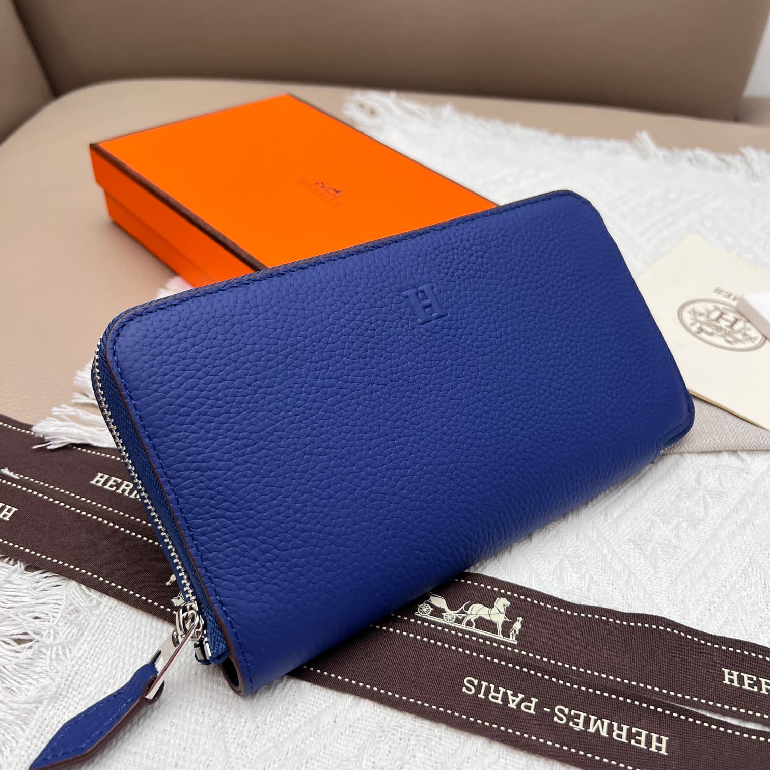 Hermes Black Product 506