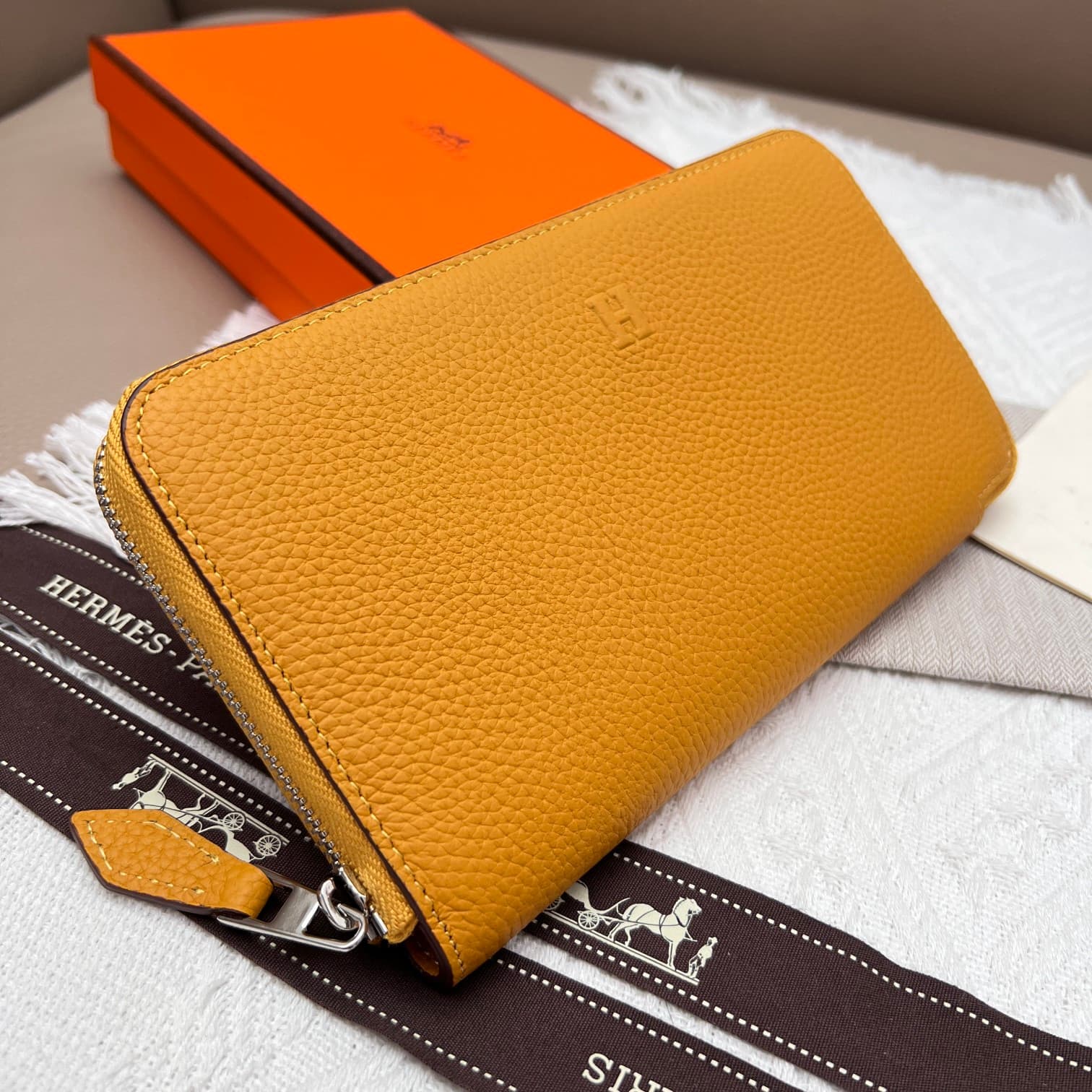 Hermes Black Product 506