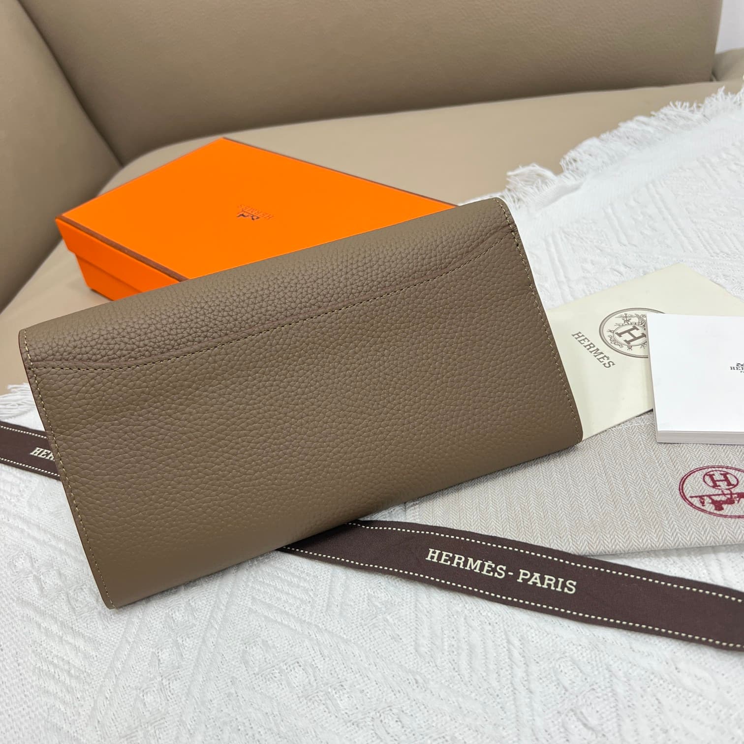 Hermes Black Product 539