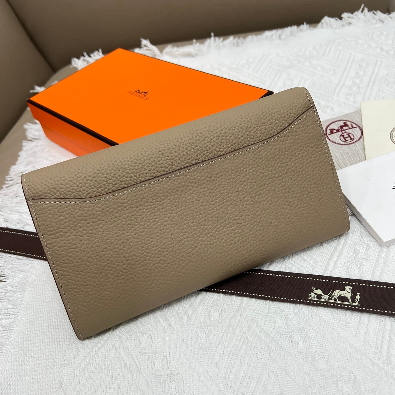 Hermes Black Product 539