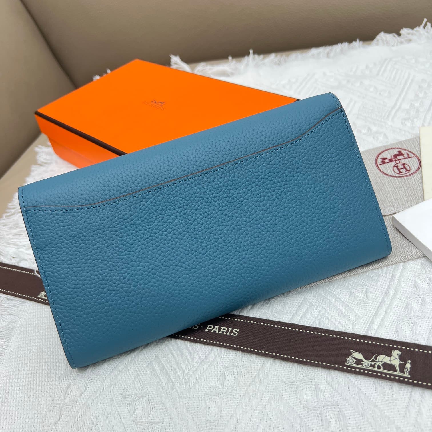 Hermes Black Product 539
